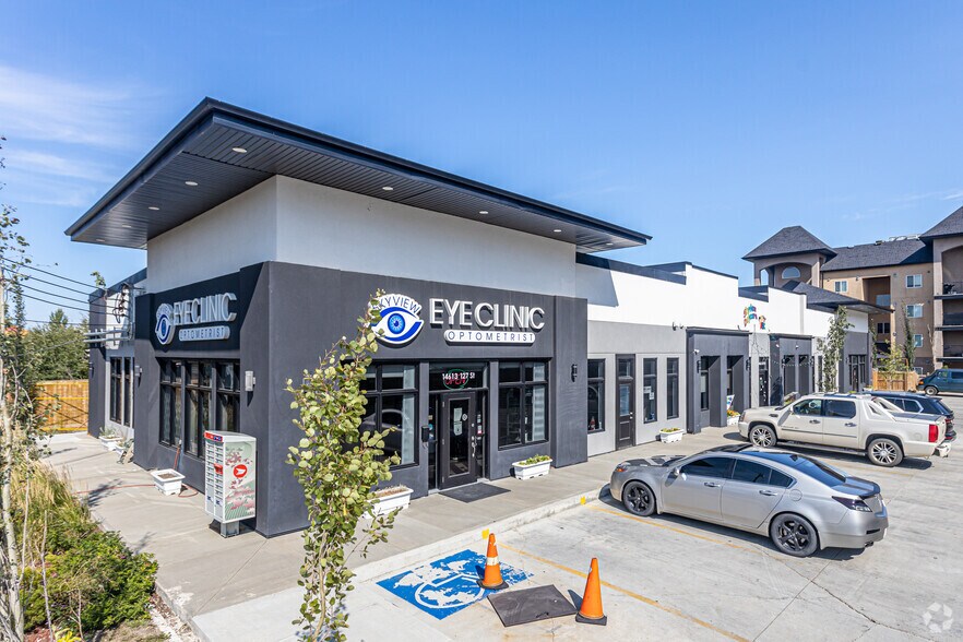 14605 127th St NW, Edmonton, AB for sale - Primary Photo - Image 1 of 1