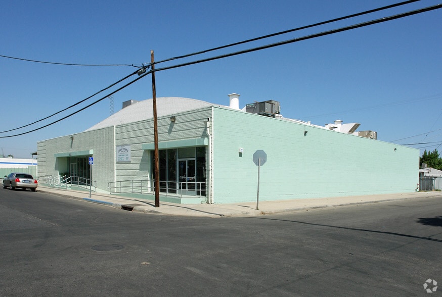 2611 E Hammond Ave, Fresno, CA for sale - Building Photo - Image 2 of 5
