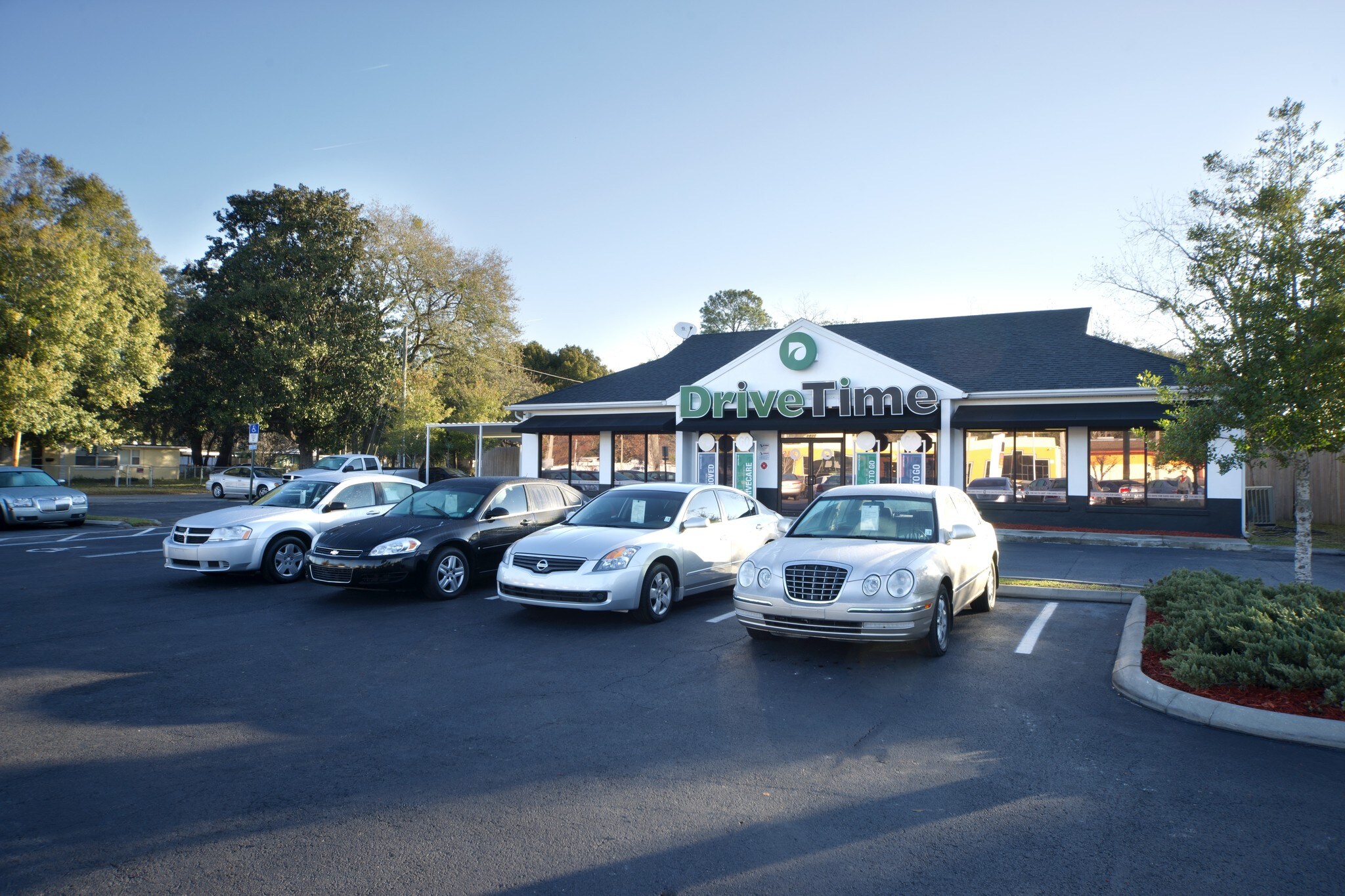 1831 Cassat Ave, Jacksonville, FL 32210 AUTO DEALERSHIP FOR LEASE