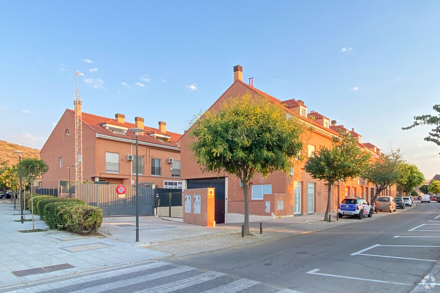 Calle Cuba, 38, San Martín de la Vega, Madrid for sale - Building Photo - Image 2 of 2