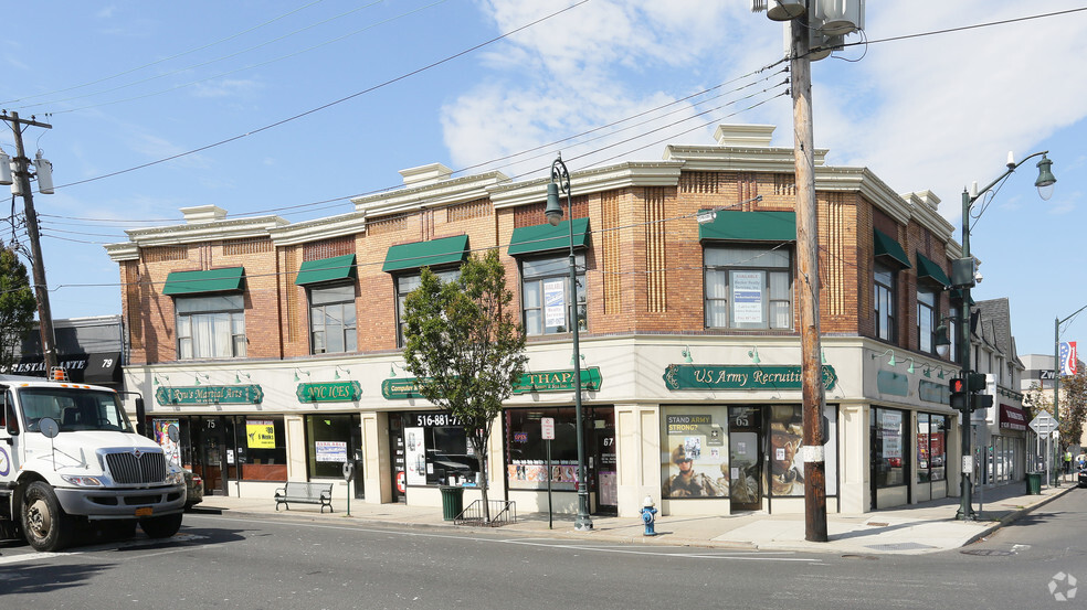 375 Sunrise Hwy, Lynbrook, NY for lease - Primary Photo - Image 1 of 14