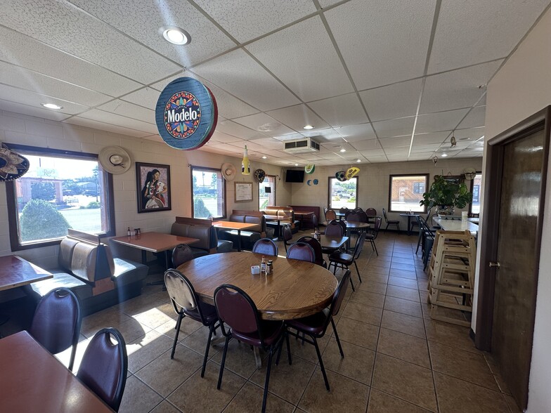 308 Avenue A, Wilder, ID for sale - Building Photo - Image 2 of 7