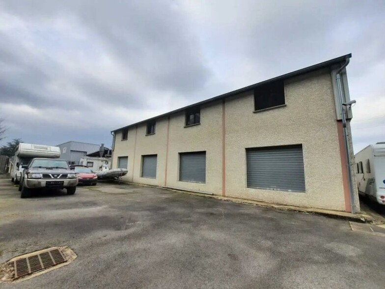Retail in Marcilly-d'Azergues for sale - Primary Photo - Image 1 of 3