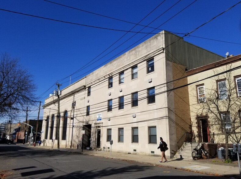 11 E Hawthorne Ave, Valley Stream, NY for lease - Building Photo - Image 1 of 8