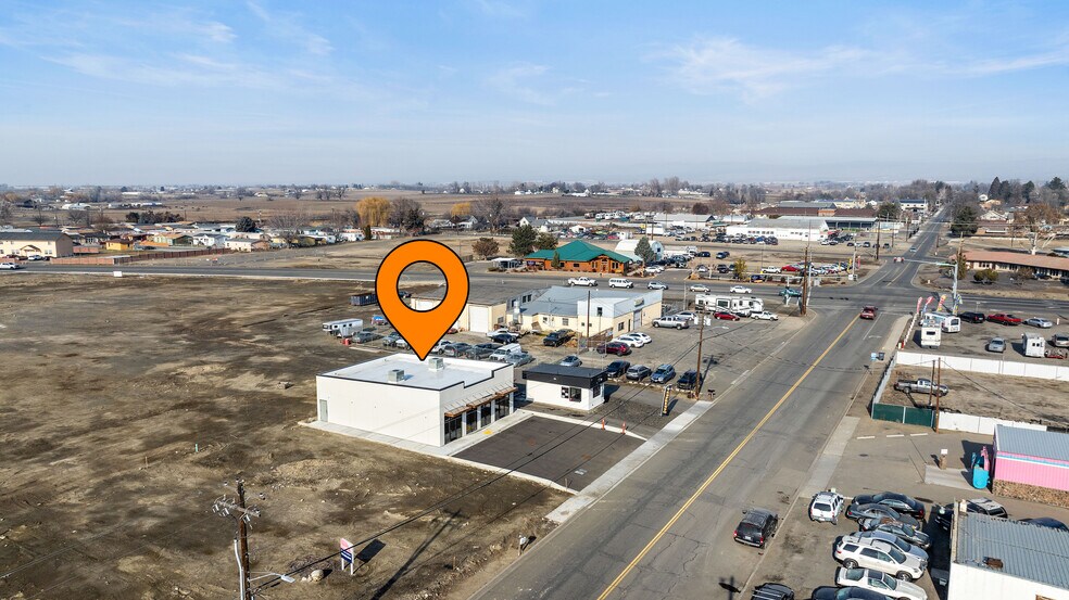 209 1st, Sunnyside, WA for lease - Aerial - Image 2 of 14