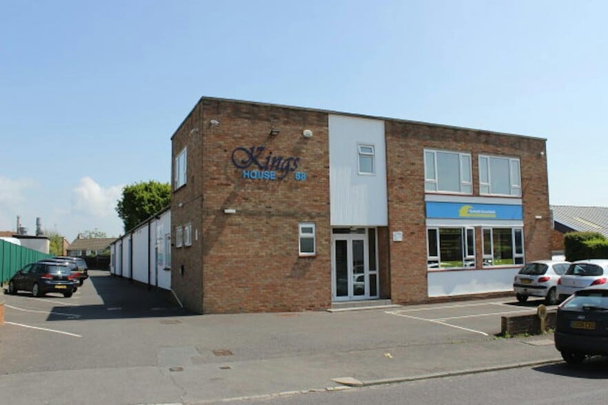 68 Victoria Rd, Burgess Hill for lease - Building Photo - Image 1 of 1
