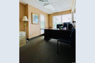 100 S Main St, Sayville, NY for lease Interior Photo- Image 2 of 4