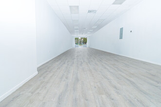 3227 Beach Channel Dr, Far Rockaway, NY for lease Interior Photo- Image 1 of 2