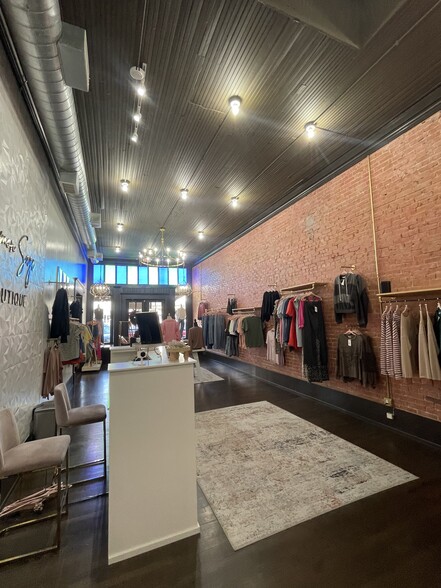 126 N 8th St, Midlothian, TX for lease - Building Photo - Image 2 of 16