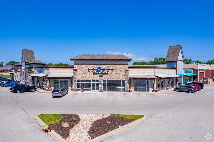 2352 Lineville Rd, Suamico, WI for sale - Building Photo - Image 1 of 1