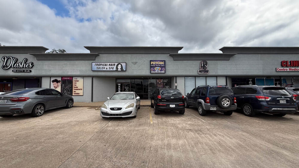 4500-4600 Highway 6 N, Houston, TX for lease - Building Photo - Image 3 of 11