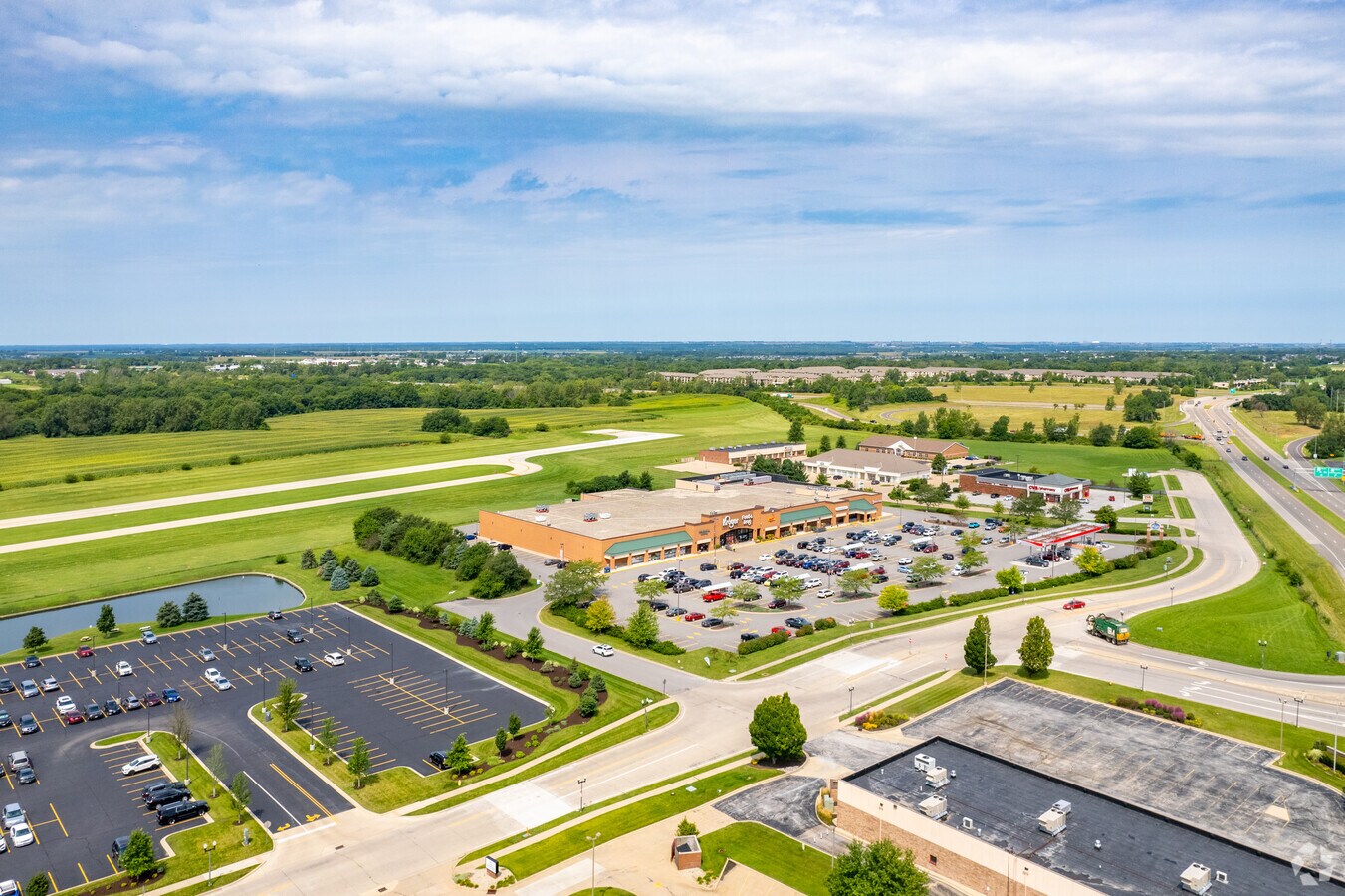 9219 N Lindbergh Dr, Peoria, IL 61615 Kroger Anchored Retail Pad
