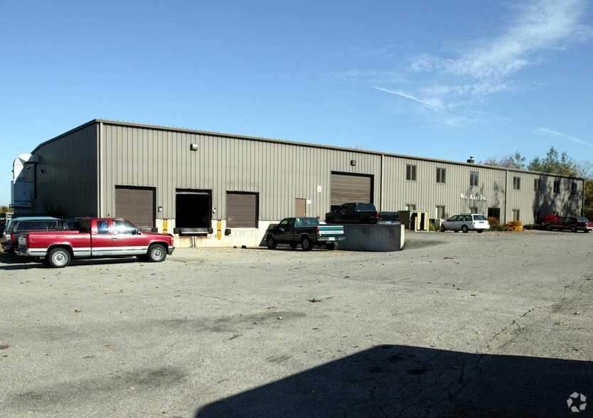 8025 S Division Ave, Grand Rapids, MI for sale - Primary Photo - Image 1 of 2