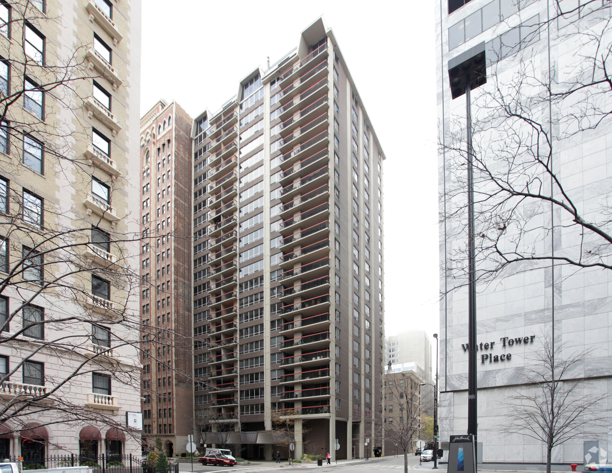 201 E Chestnut St, Chicago, IL for sale Primary Photo- Image 1 of 1