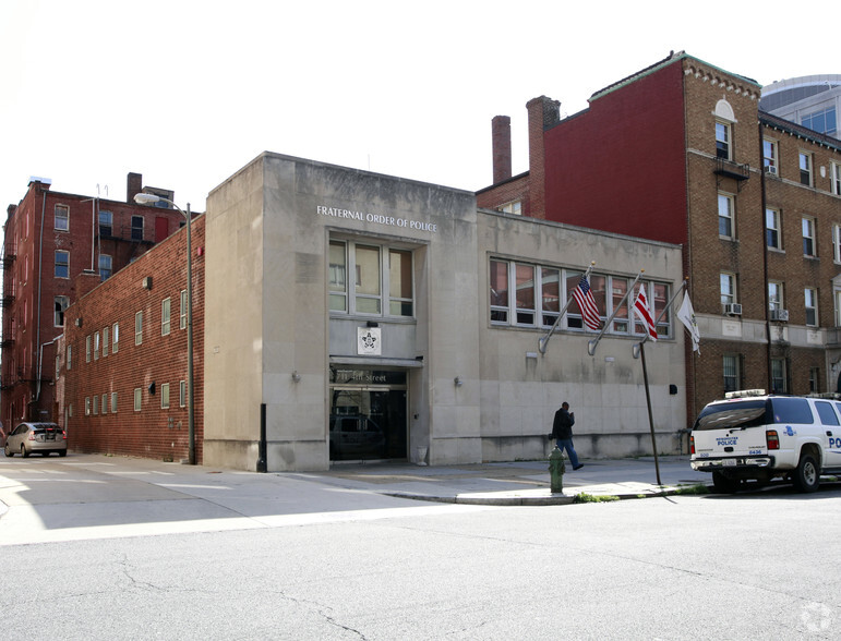 711 4th St NW, Washington, DC for sale - Primary Photo - Image 1 of 3