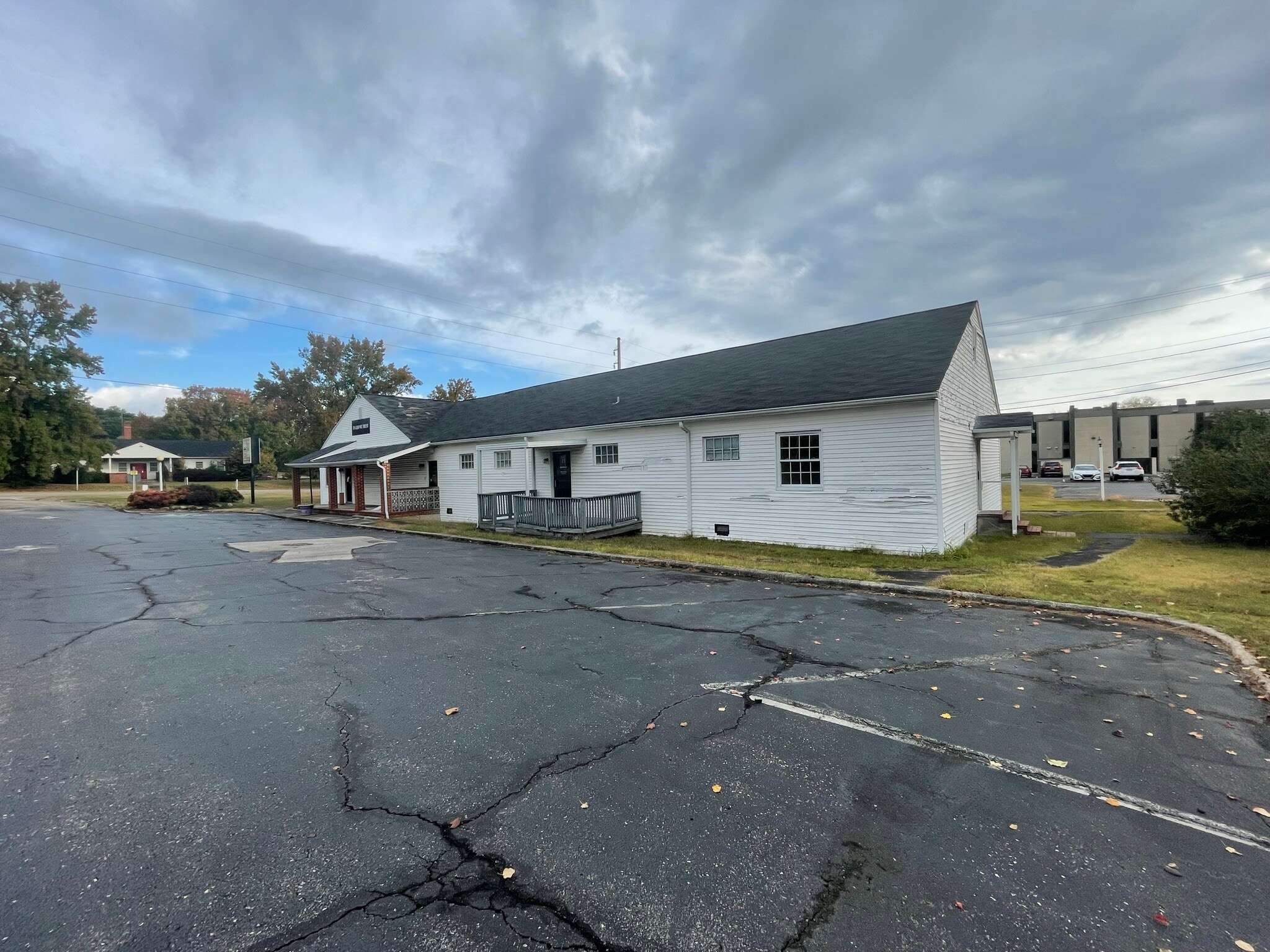 901 Oak Ridge Tpke, Oak Ridge, TN for sale Building Photo- Image 1 of 1