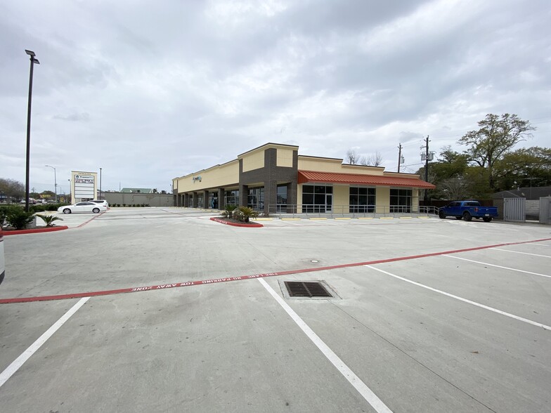 1444 Blalock Rd, Houston, TX for lease - Building Photo - Image 2 of 6