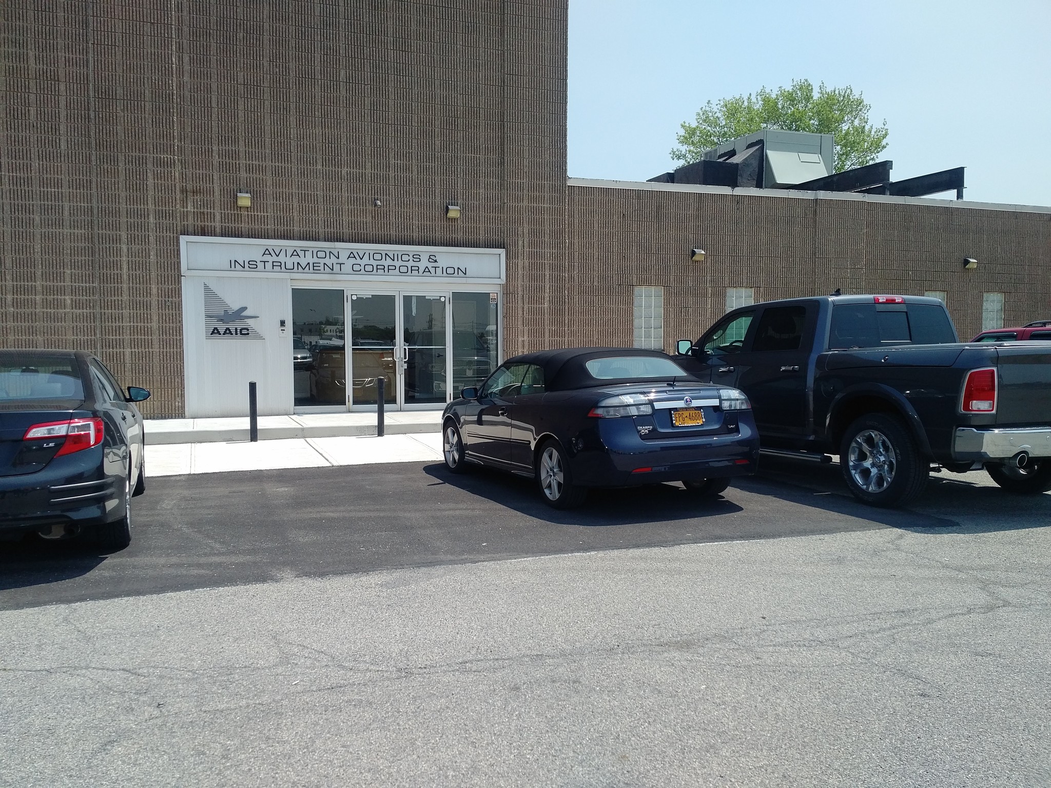 210 Hanse Ave, Freeport, NY for lease Building Photo- Image 1 of 16
