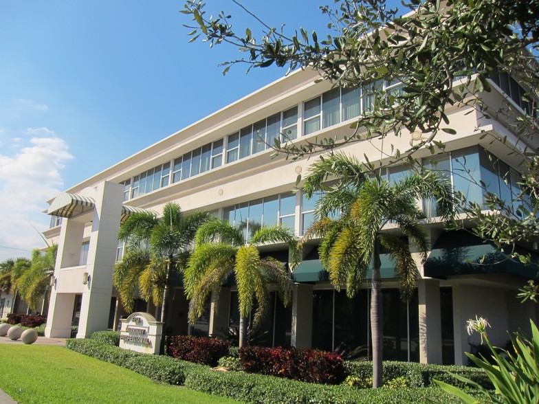 6151 Miramar Pky, Miramar, FL for lease - Building Photo - Image 1 of 12