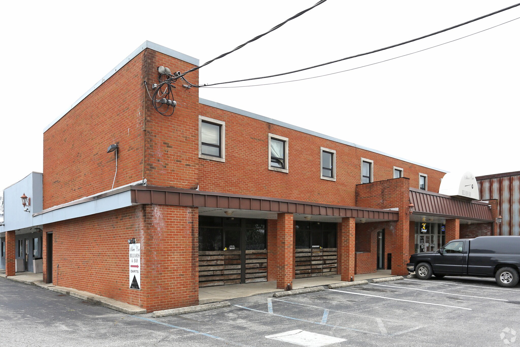 694 E New Circle Rd, Lexington, KY for sale Primary Photo- Image 1 of 1