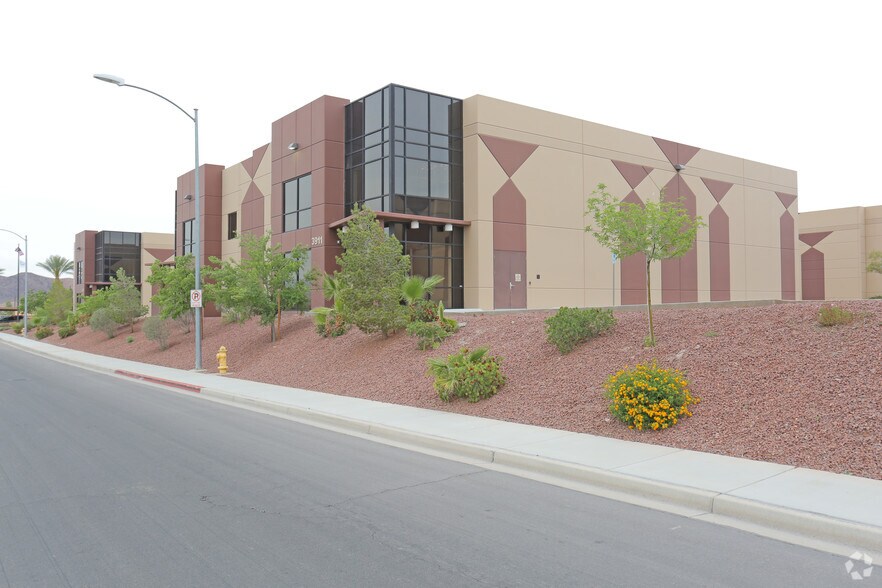 1051 Olsen St, Henderson, NV for sale - Primary Photo - Image 1 of 1