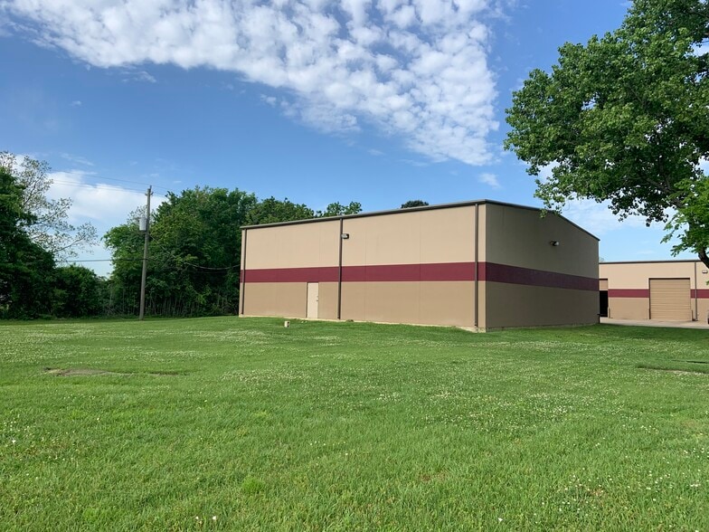 2528 Hatfield Rd, Pearland, TX for lease - Building Photo - Image 3 of 3