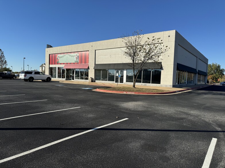 529 46th St, Rogers, AR for lease - Building Photo - Image 3 of 12