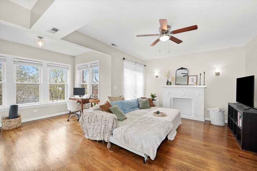 4952-4956 N Ridgeway Ave, Chicago, IL for sale - Building Photo - Image 3 of 21