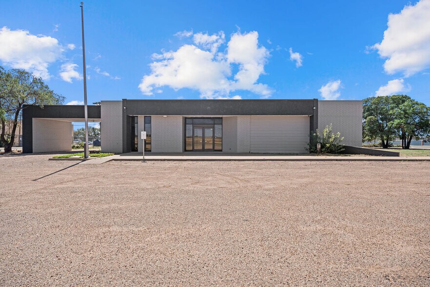 9425 4th St, Lubbock, TX for sale - Building Photo - Image 1 of 1