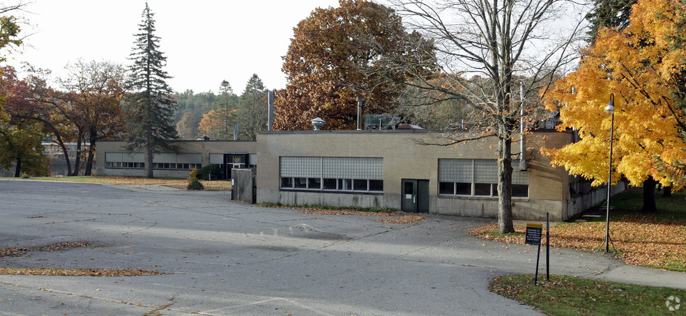 40 Optical Dr, Southbridge, MA for lease - Building Photo - Image 2 of 2