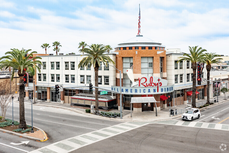 215-217 W Birch St, Brea, CA for lease - Building Photo - Image 1 of 5