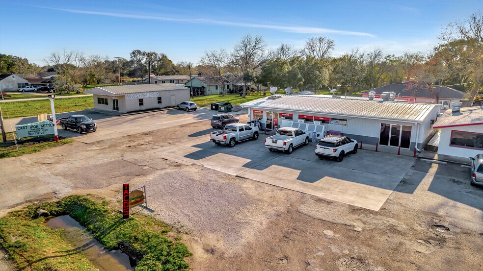 South Third, Ganado, TX 77962