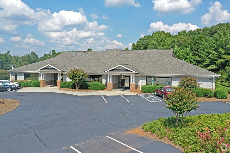 4731 Commercial Park Ct, Clemmons, NC 27012