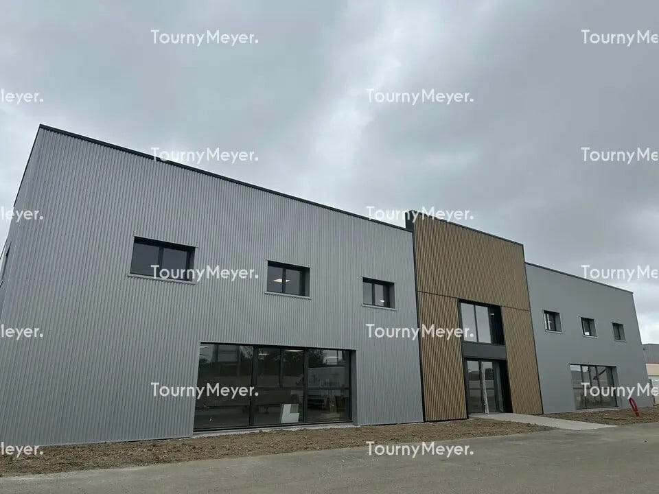 Flex in Couëron for lease Building Photo- Image 1 of 28