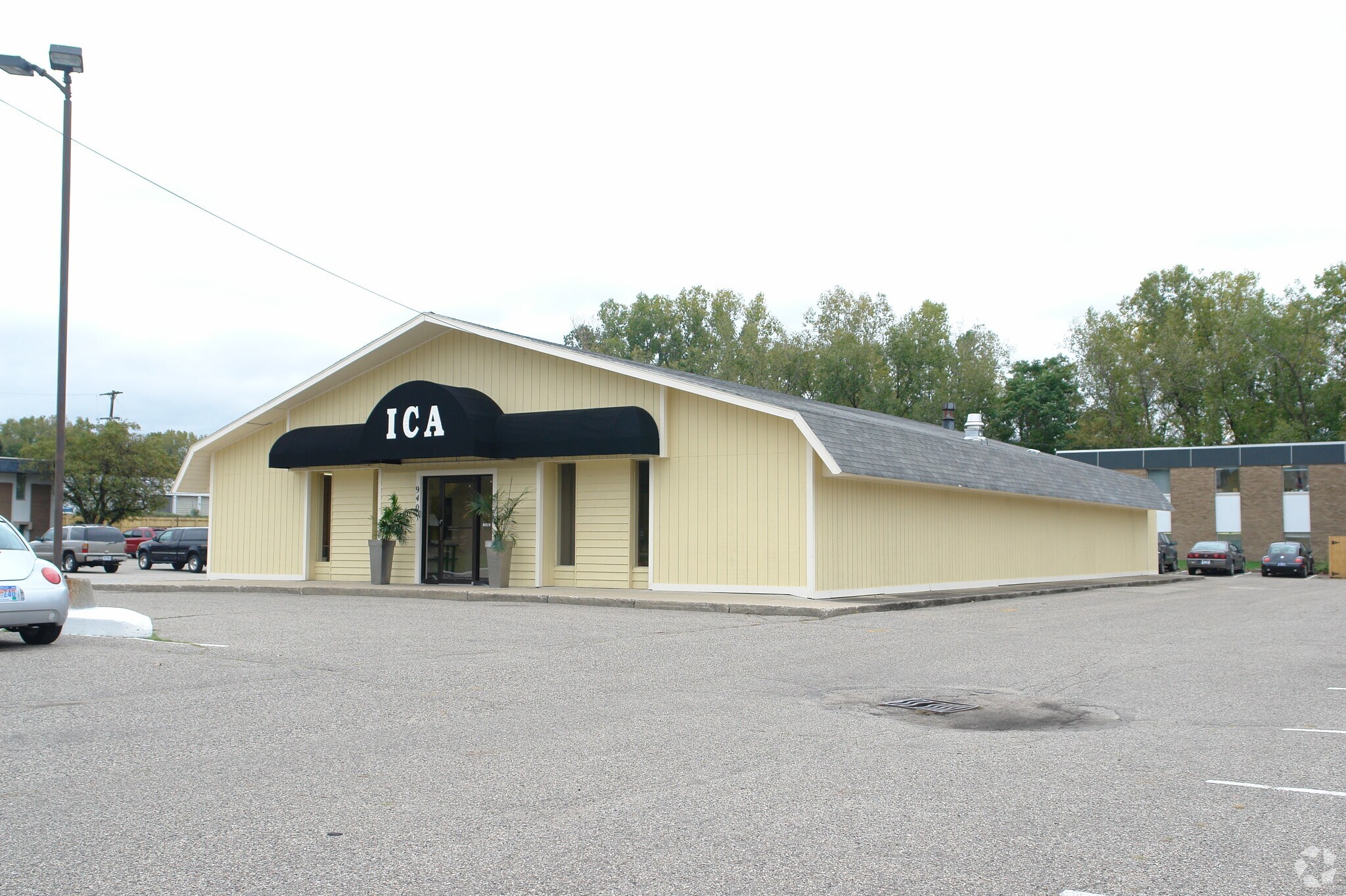 940 28th St SE, Grand Rapids, MI for sale Primary Photo- Image 1 of 1