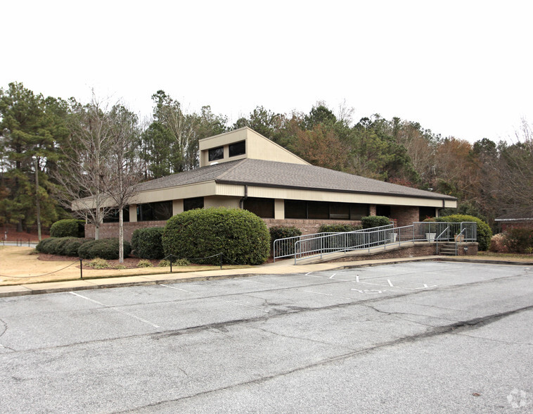 6440 Bradley Park Dr, Columbus, GA for sale - Primary Photo - Image 1 of 1