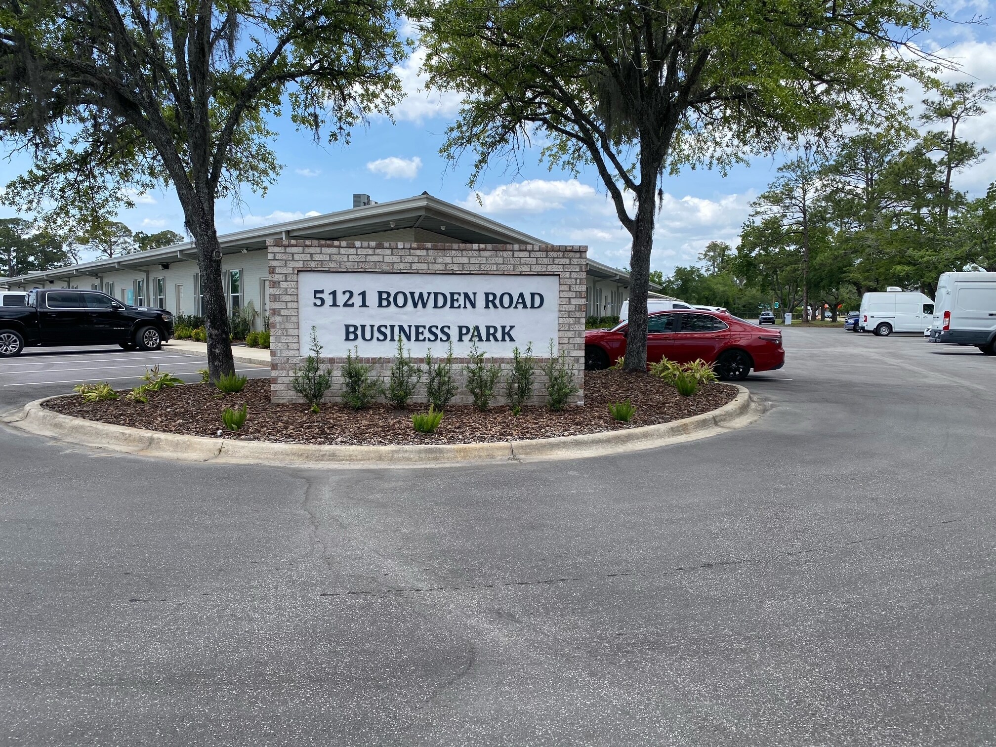 5121 Bowden Rd, Jacksonville, FL for lease Building Photo- Image 1 of 8