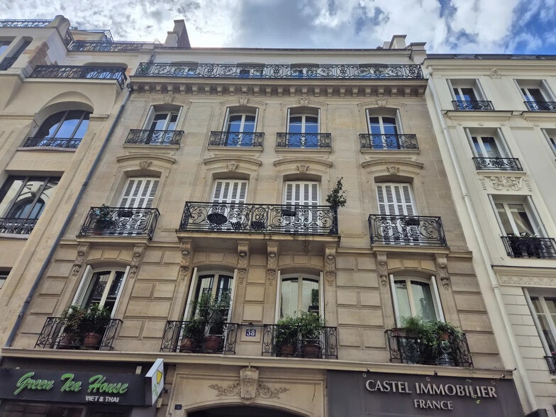 38 Rue Du Colisée, Paris for lease - Building Photo - Image 1 of 11