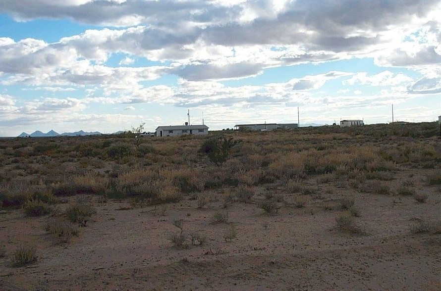 Locust, Deming, NM for sale - Building Photo - Image 1 of 1