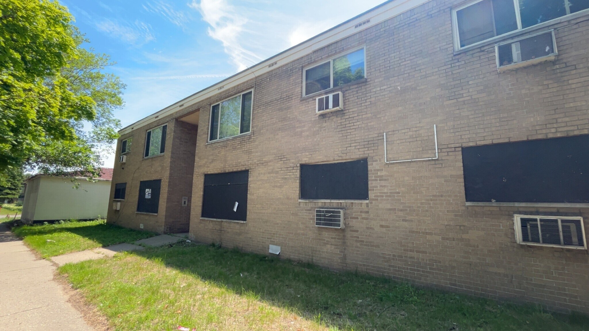 11180 E Seven Mile Rd, Detroit, MI for sale Building Photo- Image 1 of 12