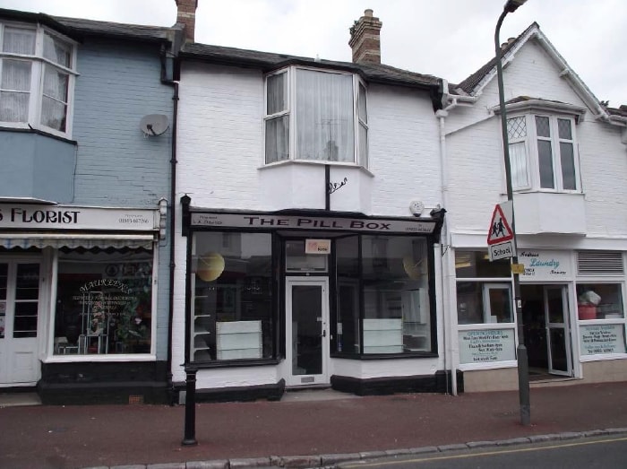 9 Old Mill Rd, Torquay for sale Primary Photo- Image 1 of 1