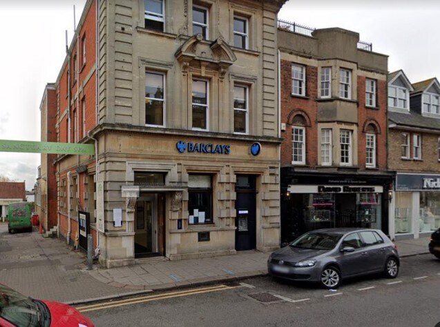 10 The Broadway, Leigh On Sea for sale Building Photo- Image 1 of 1