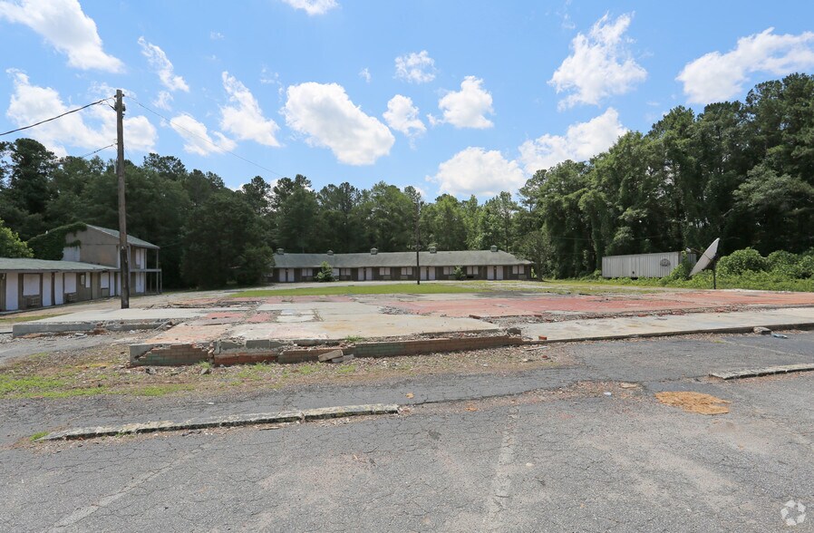 583 N Highway 29, Newnan, GA 30263