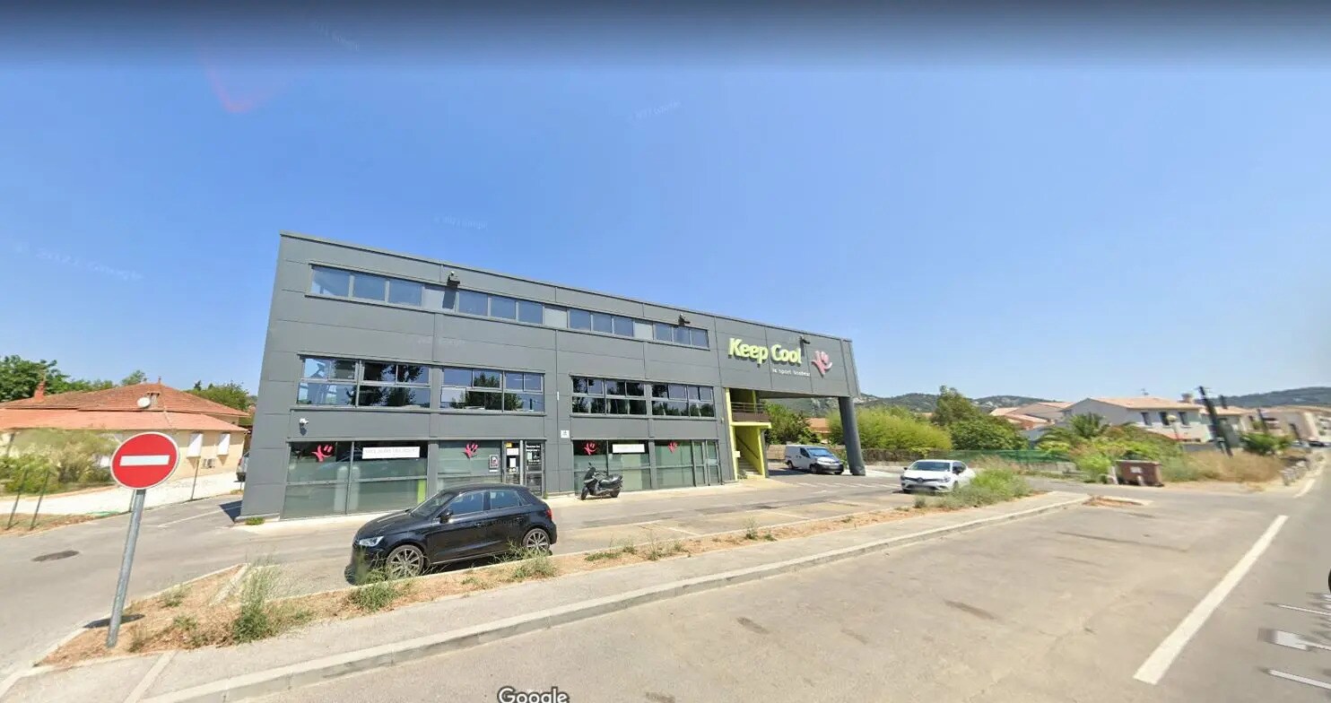 Office in Hyères for lease Building Photo- Image 1 of 5