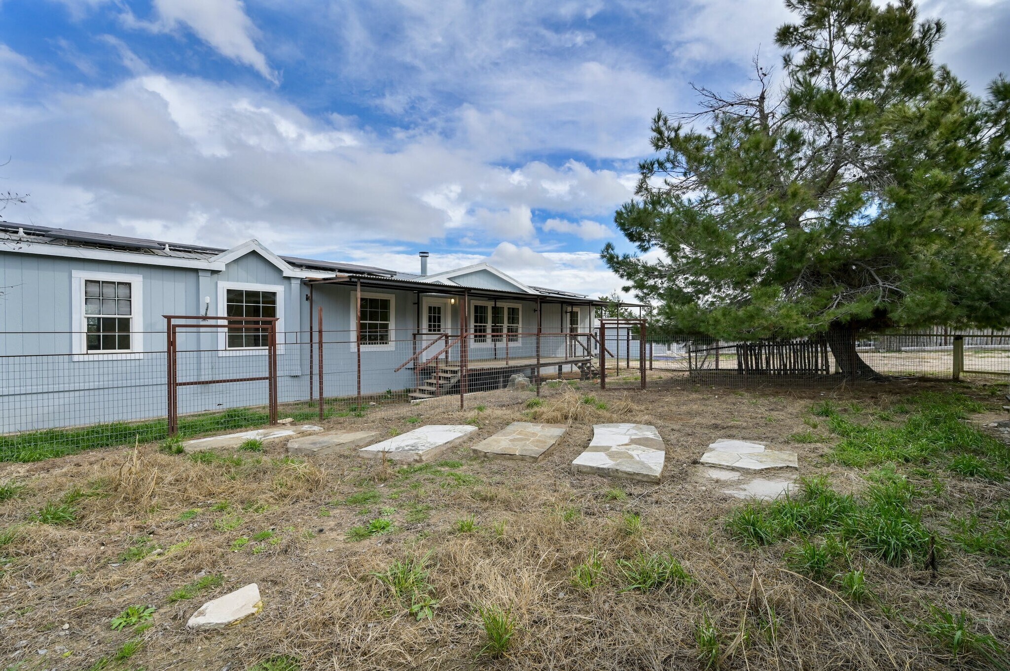1740 W Fitzhugh Rd, Dripping Springs, TX 78620 4.64 Acres