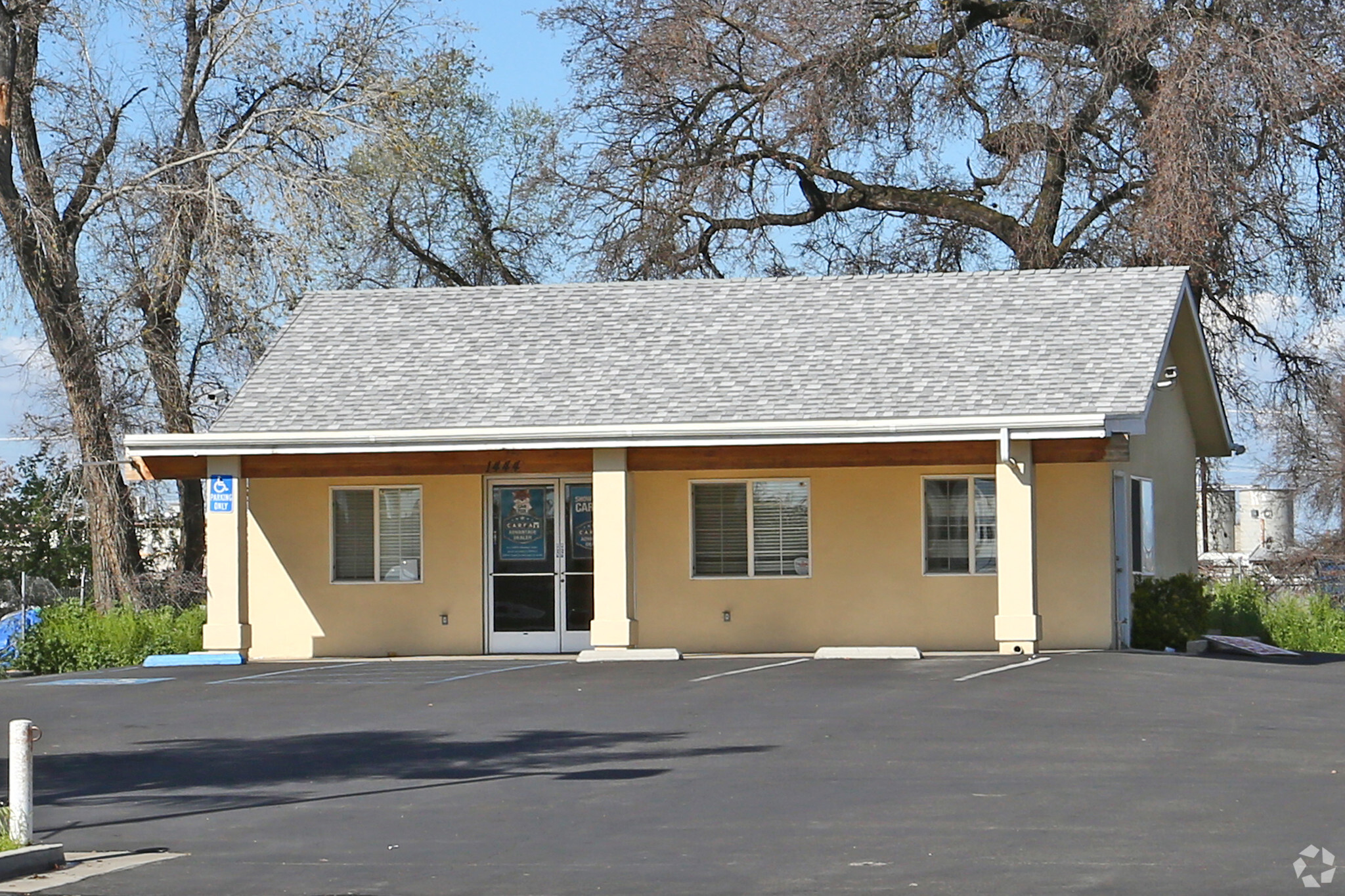 1444 E Main St, Visalia, CA for sale Primary Photo- Image 1 of 1