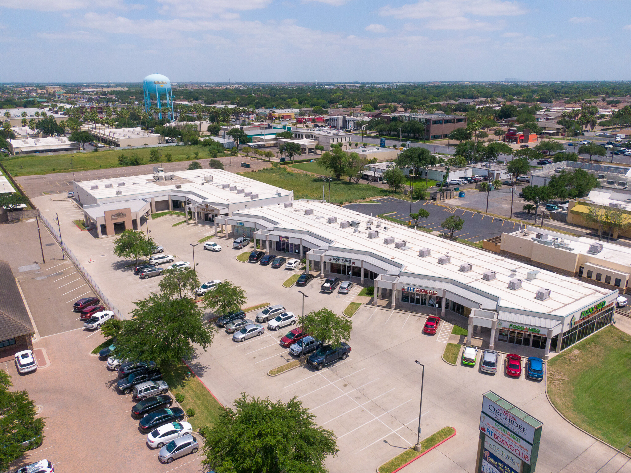 4108 N 10th St, McAllen, TX for lease Building Photo- Image 1 of 8