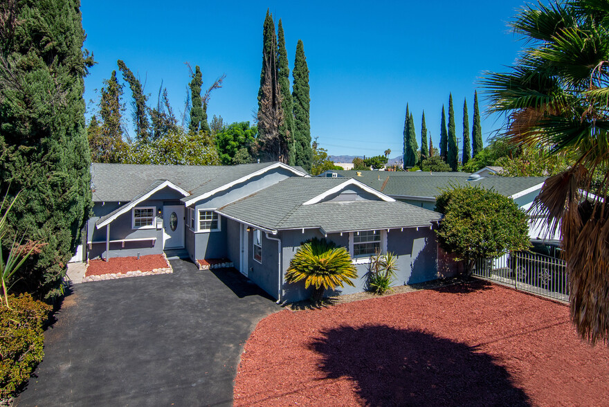 15405 Covello St, Van Nuys, CA for sale - Building Photo - Image 3 of 25