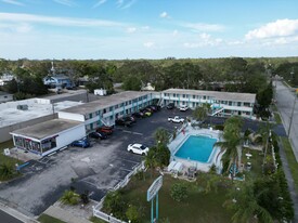 Floridian Inn - Convenience Store