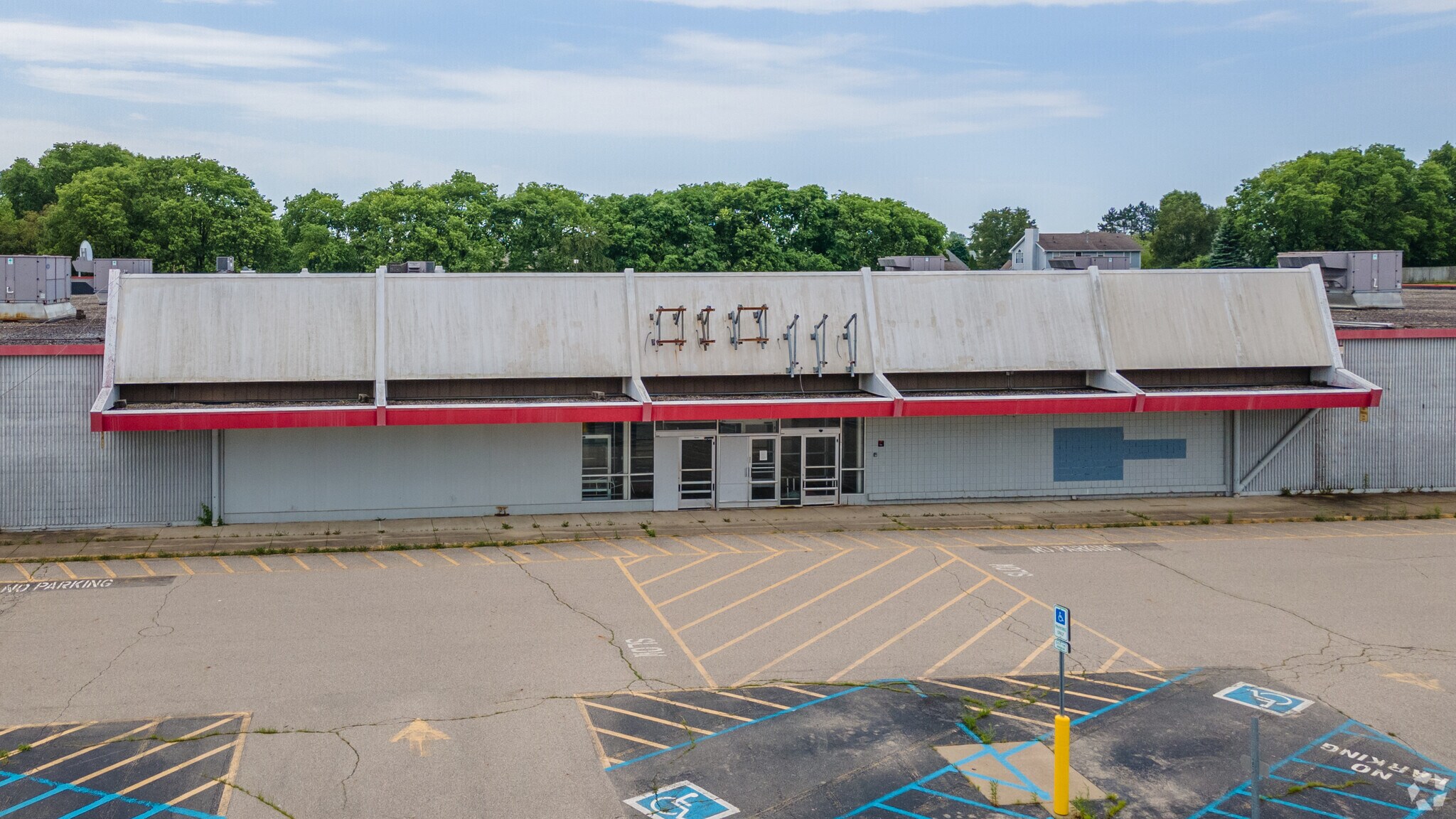 360 W National Rd, Englewood, OH 45322 Kmart Plaza